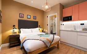 Room2 London Hammersmith Townhouse